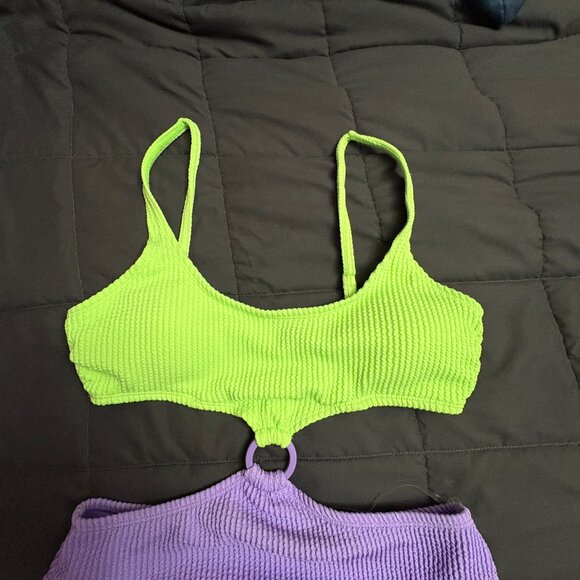 Salt & Cove Juniors' Colorblocked One-Piece Monokini - Size: Medium - NWT - Picture 4 of 16